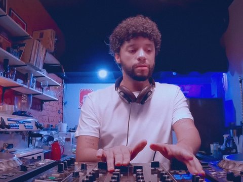 Rafael Não Existe em set gravado para a Maracutaia.fm